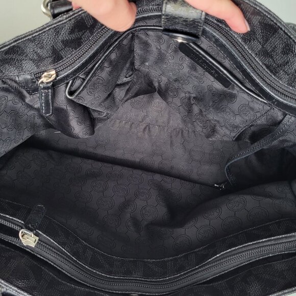 Michael Kors Jet Set Signature Tote • Black/Charcoal MK Logo • Large - Picture 6 of 12